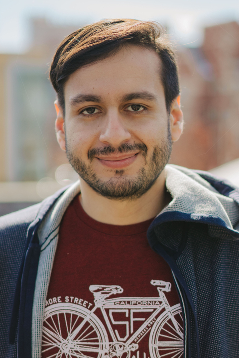 Headshot of Gustavo Santana