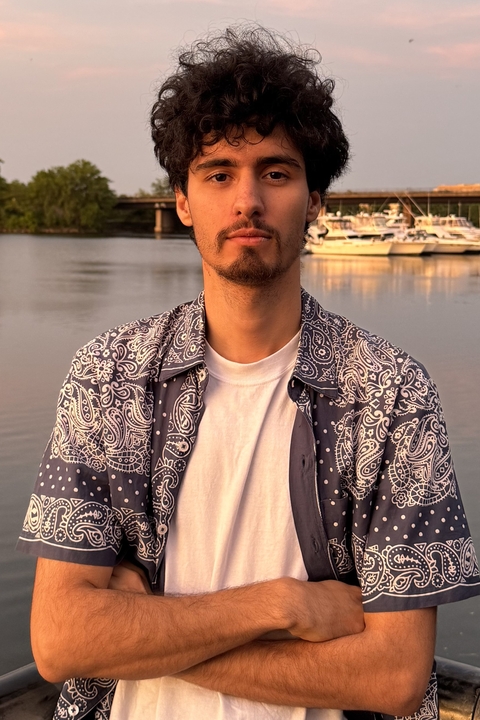 Headshot of Shervin Issakhani